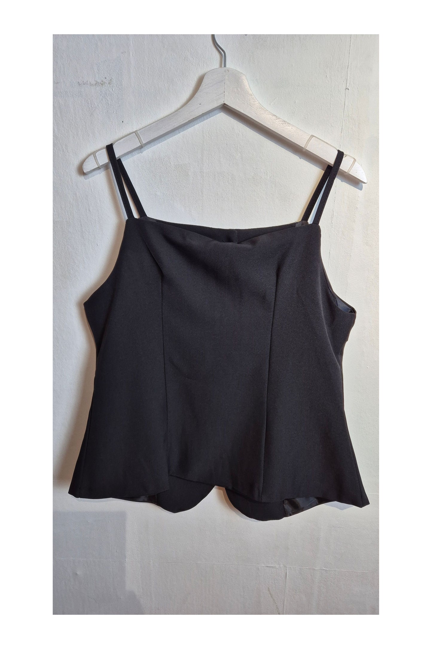 Zwarte Gilet Top met Fijne Bandjes