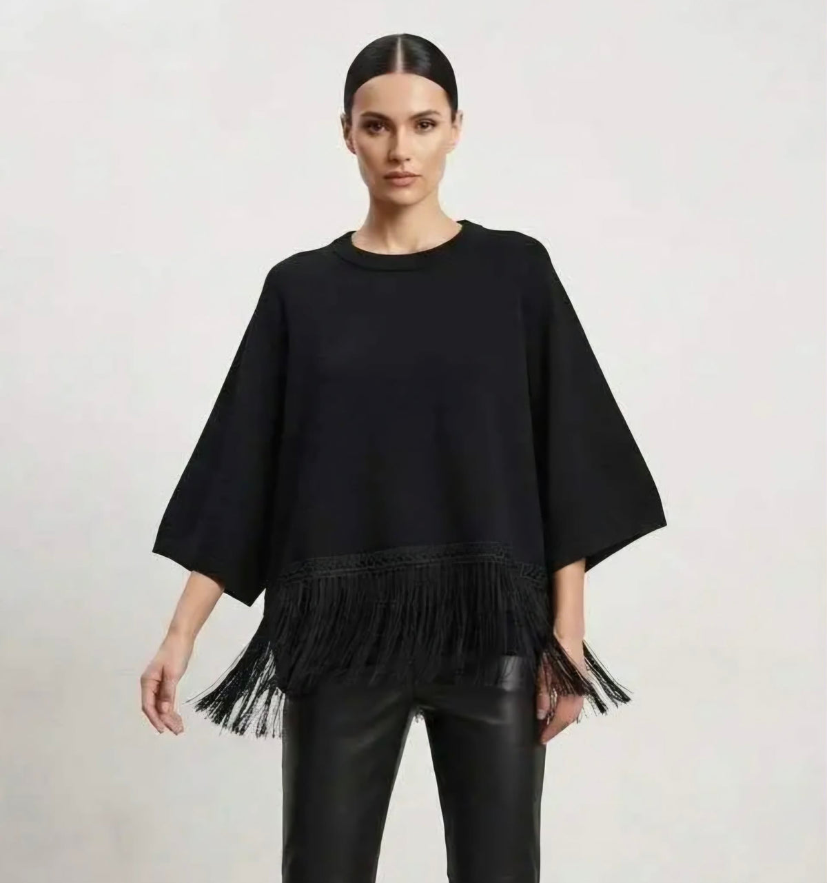 Knit Pull met Franjes Zwart