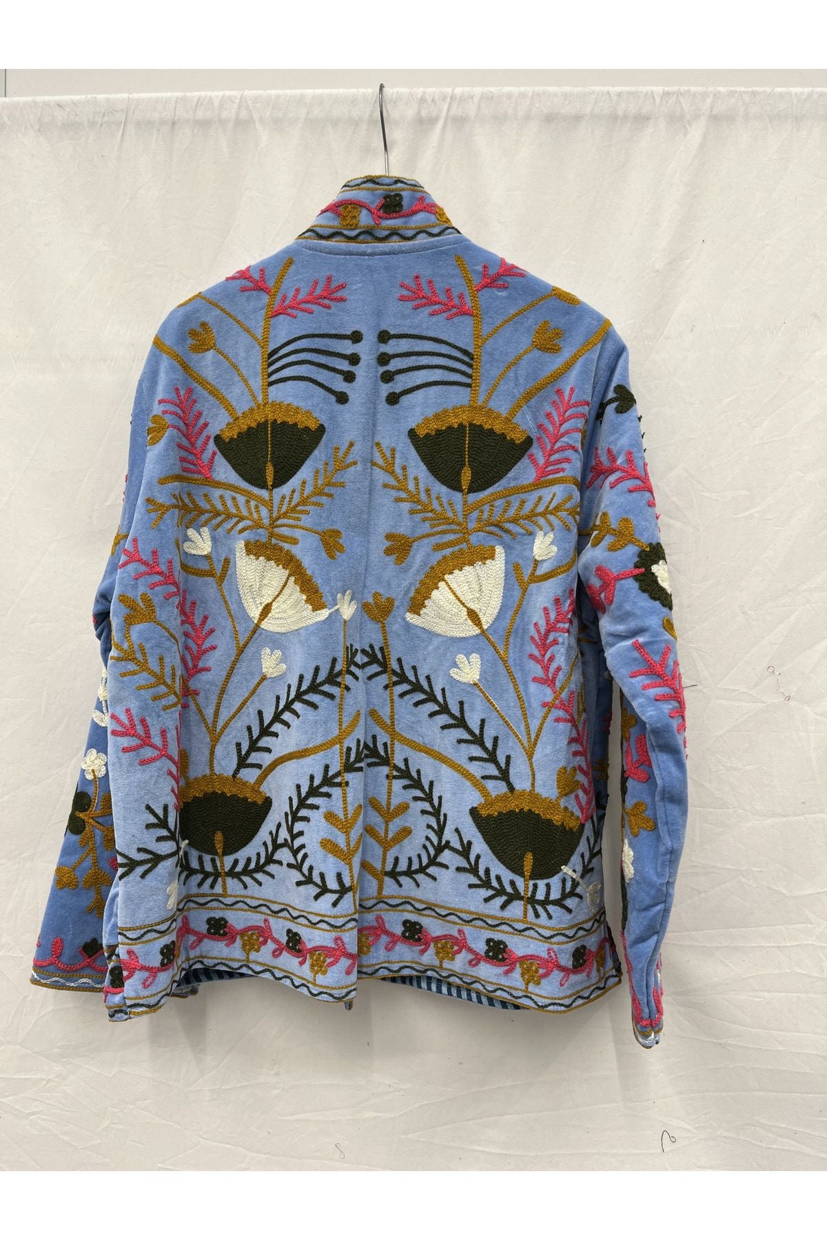 Korte fluwelen Suzani licht blauw