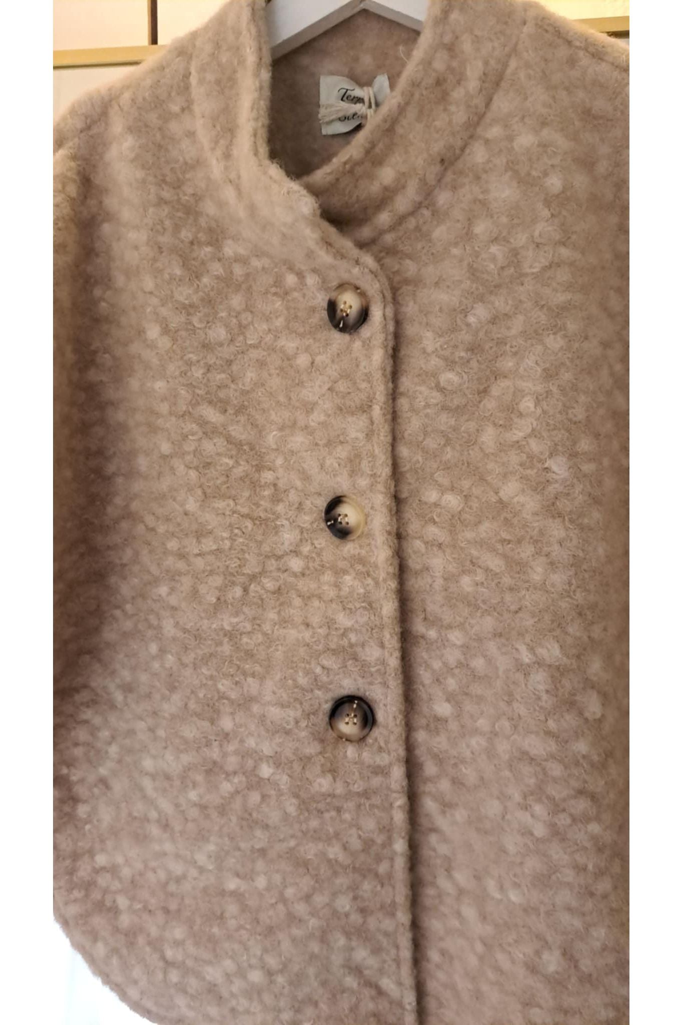 Jasje in gewassen wol beige