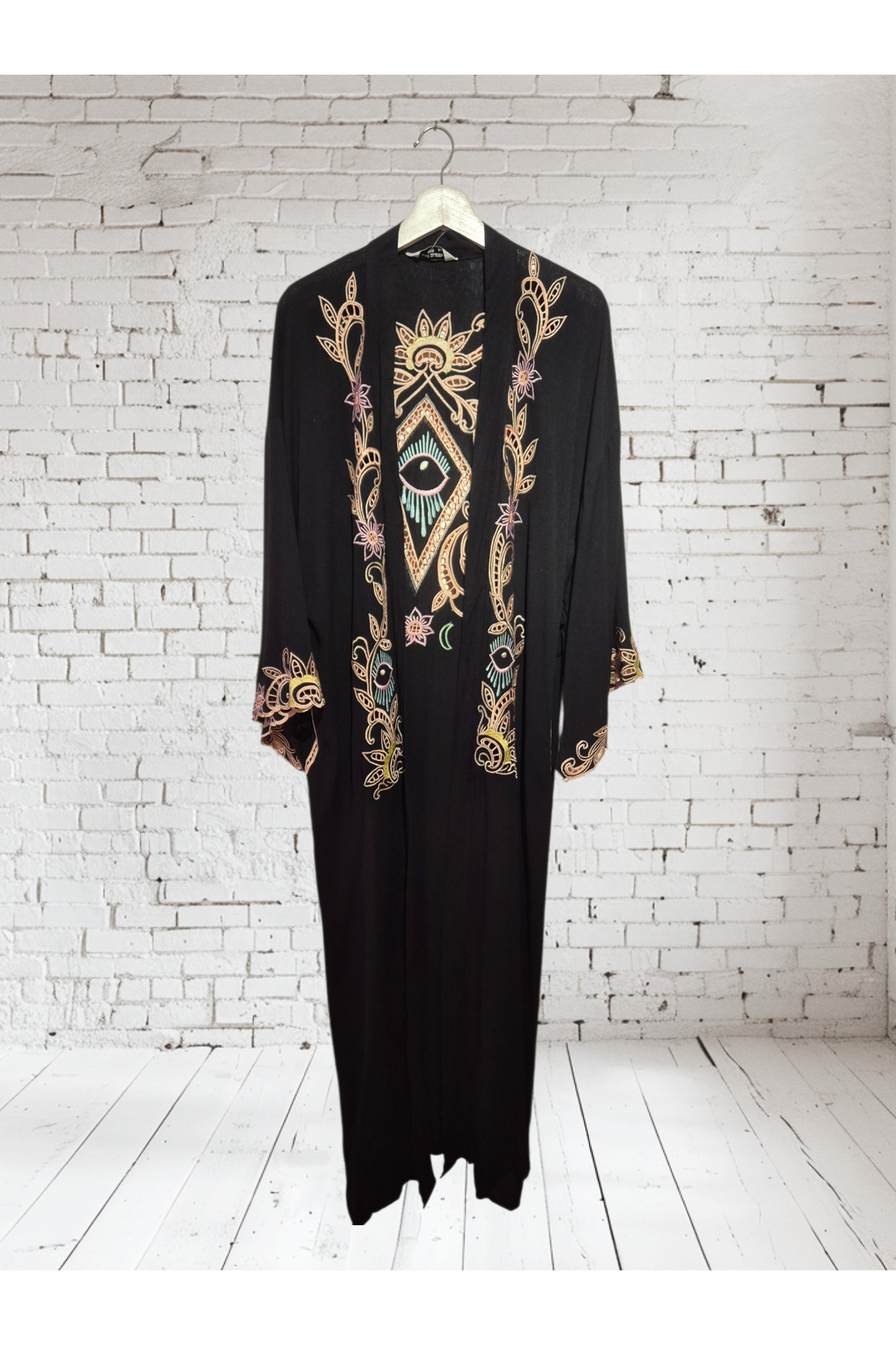 Zwarte Kimono met Mystiek Borduursel