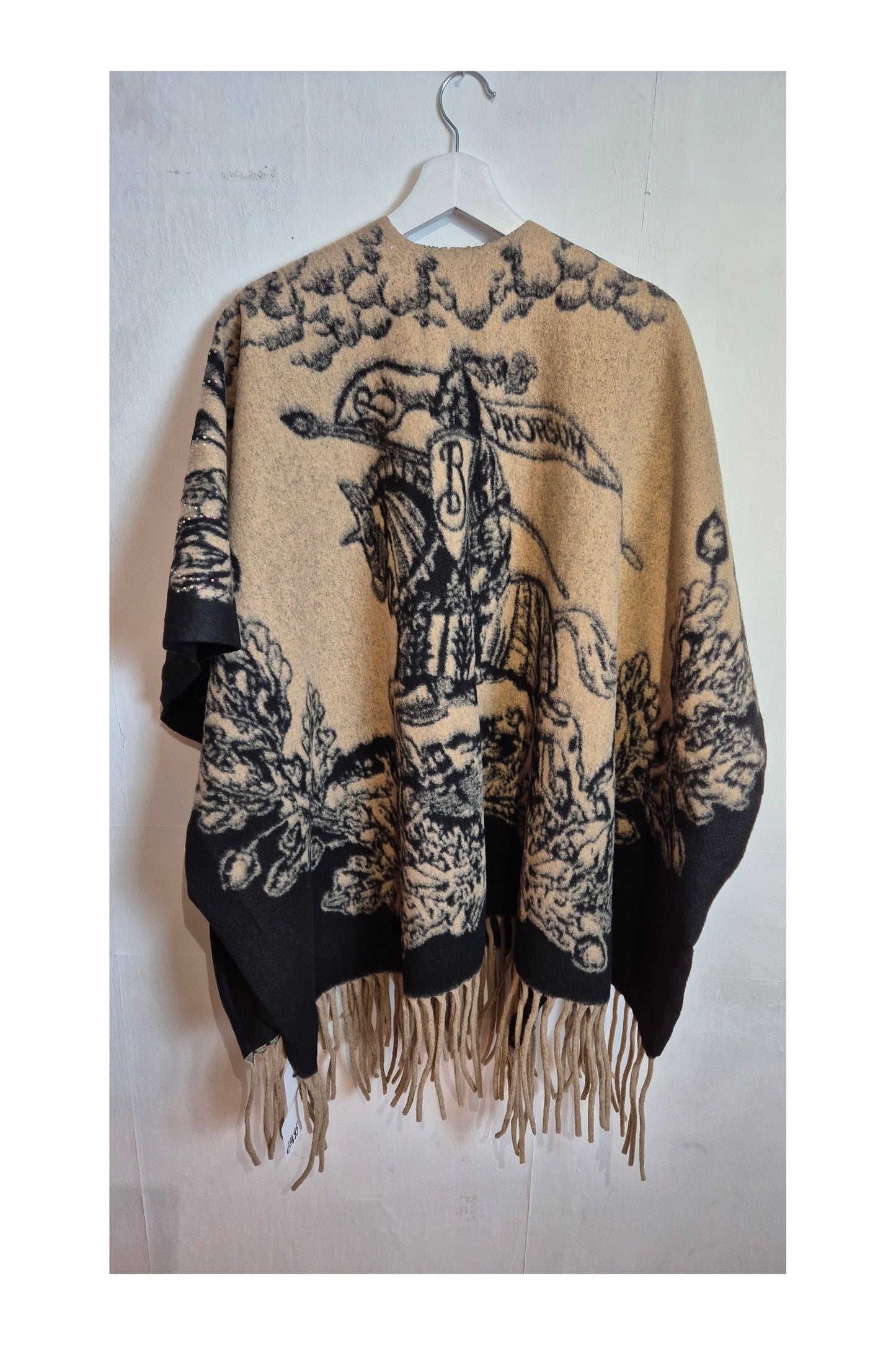 Poncho met Ruiterprint en Strass