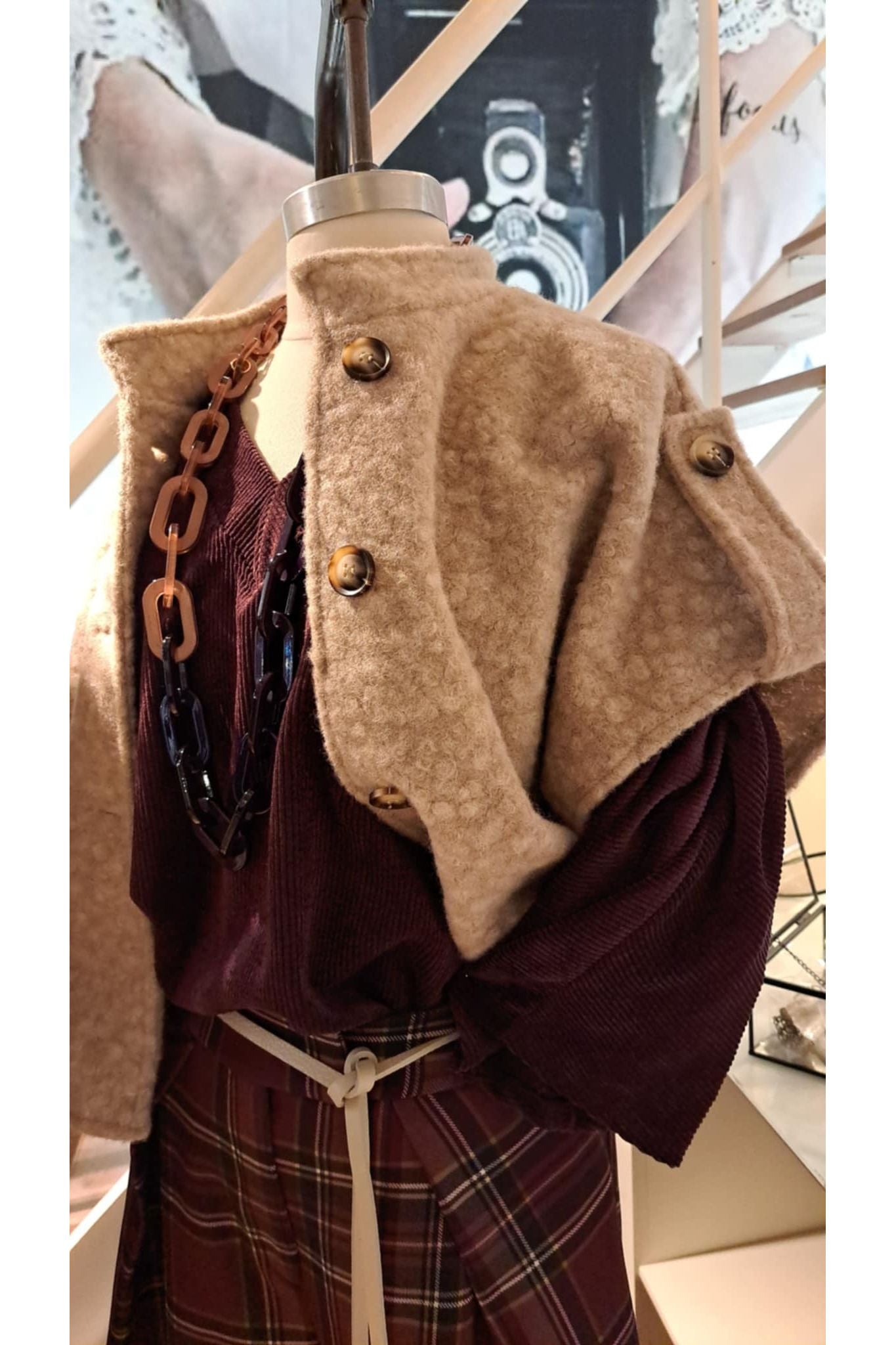 Jasje in gewassen wol beige