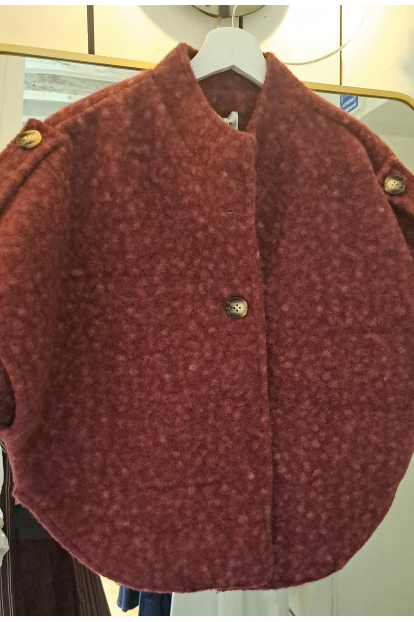 Jasje in gewassen wol bordeaux