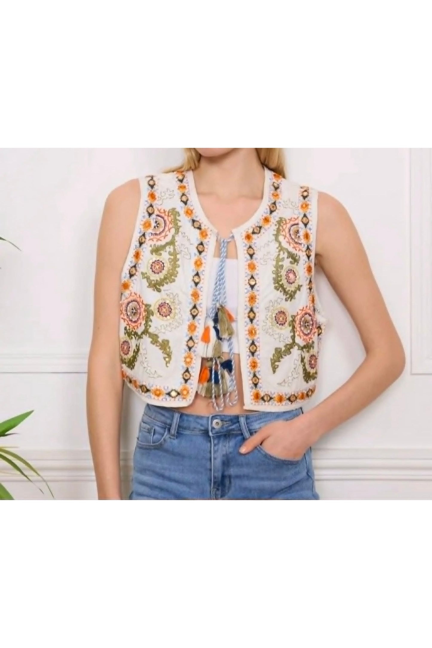 Boho gilet met borduurwerk en kwastjes