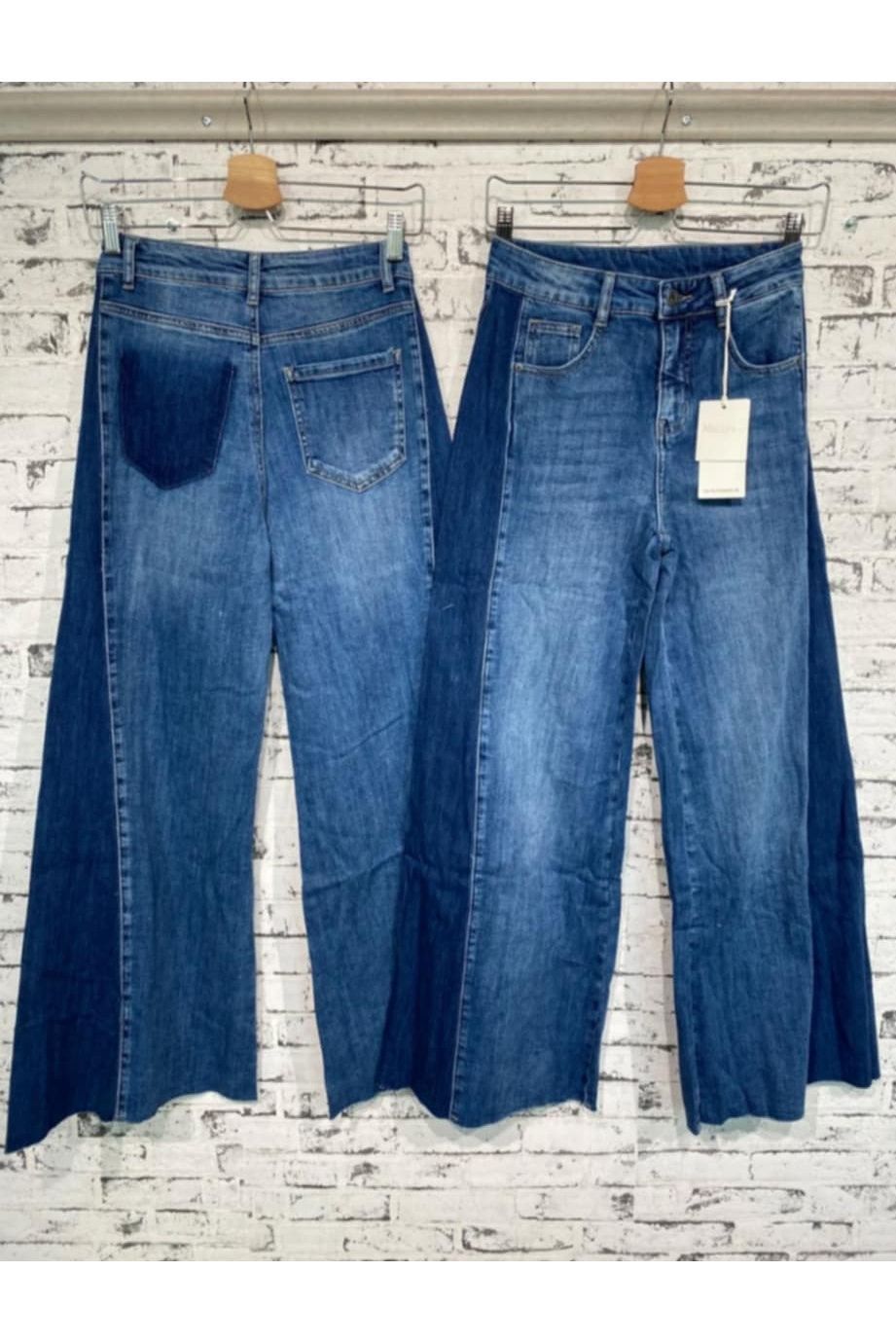 Wide leg jeans met patchwork details