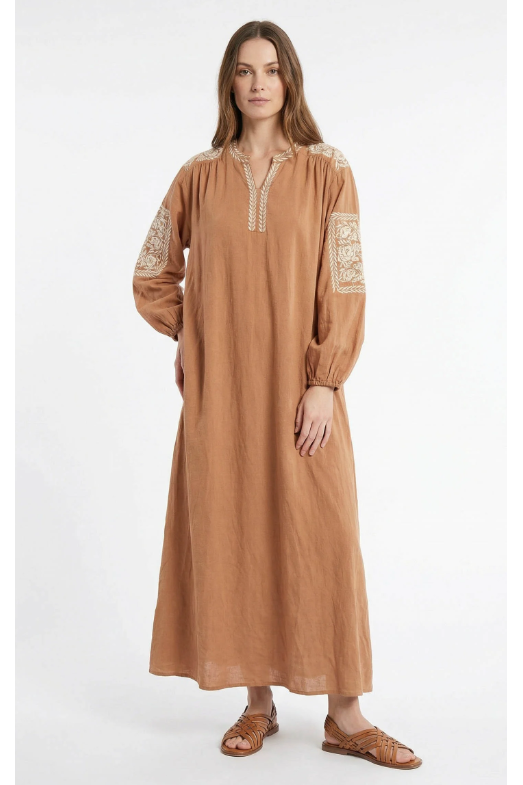 Kaftan camel