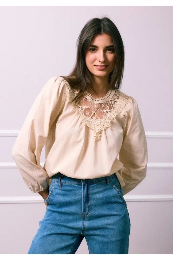 Romantische Ecru Bloes