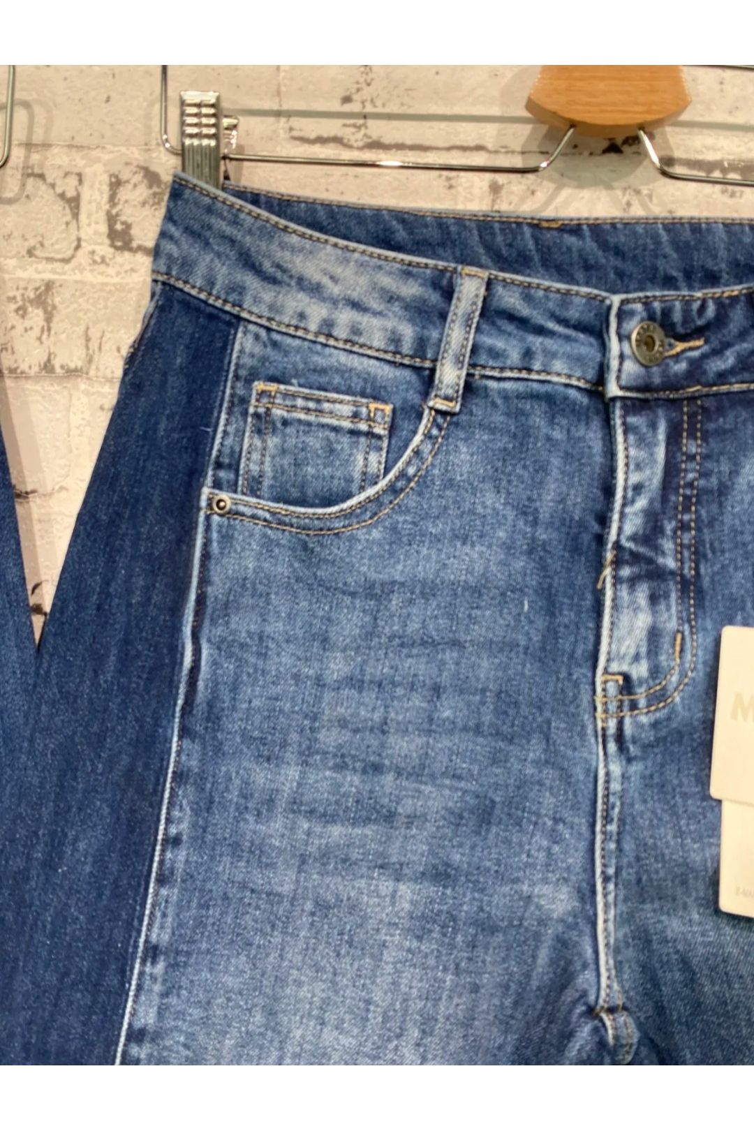 Wide leg jeans met patchwork details