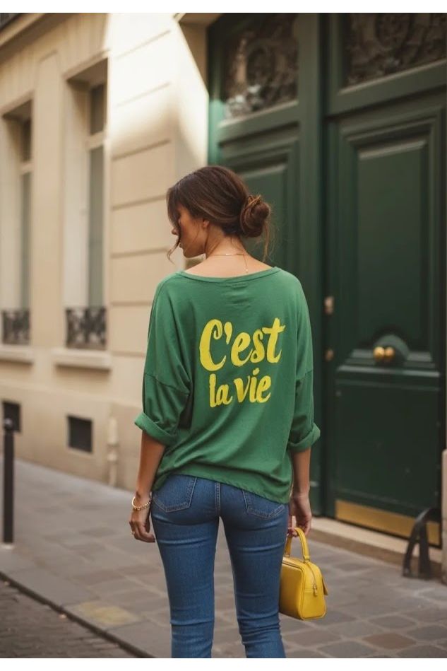 T-shirt “C’est la vie” groen