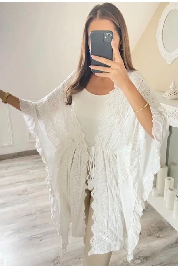Witte boho kimono tuniek met broderie details