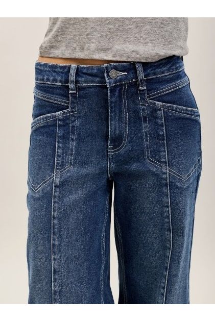Wide Leg Jeans met Statement Naden