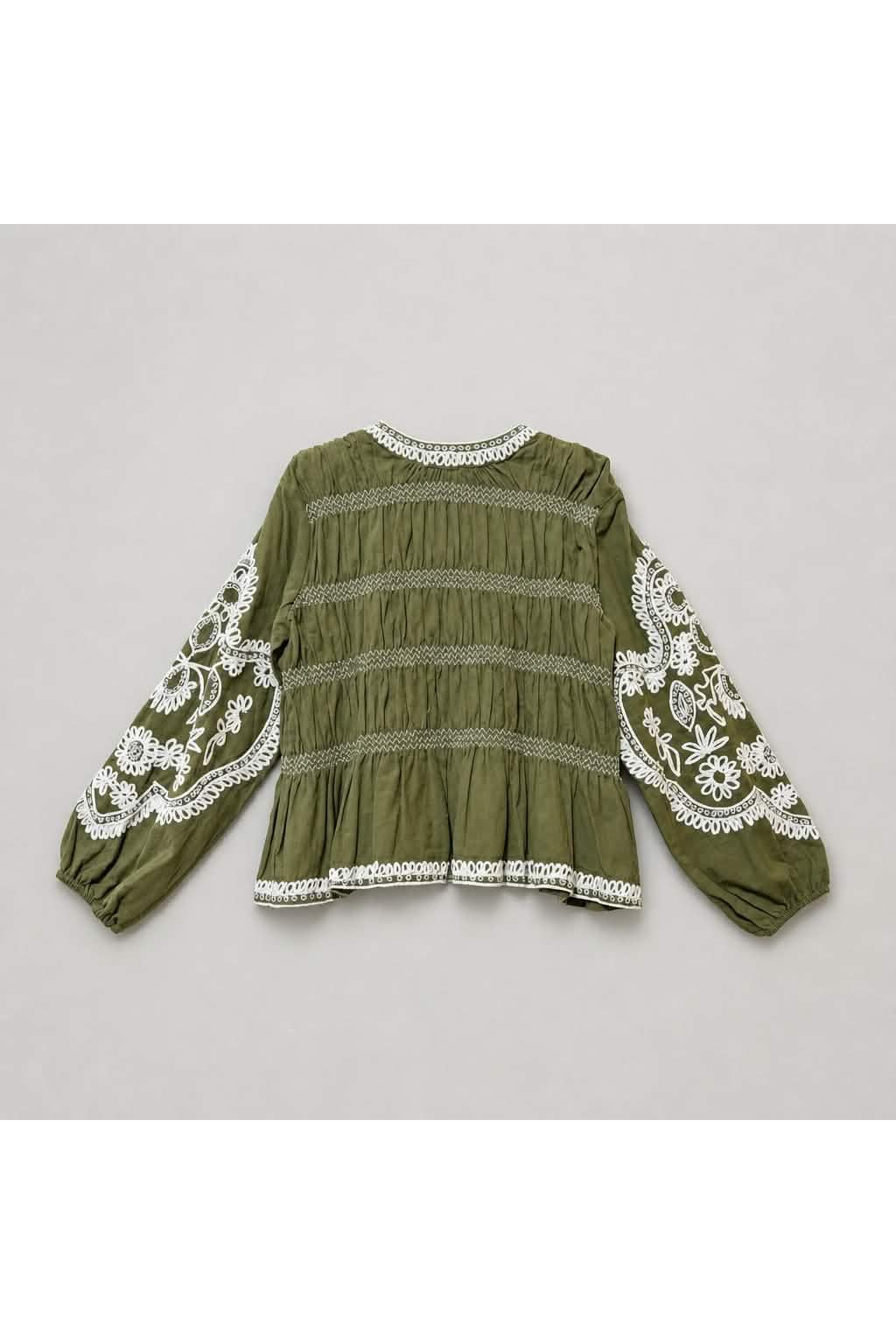 Boho jasje met smokwerk