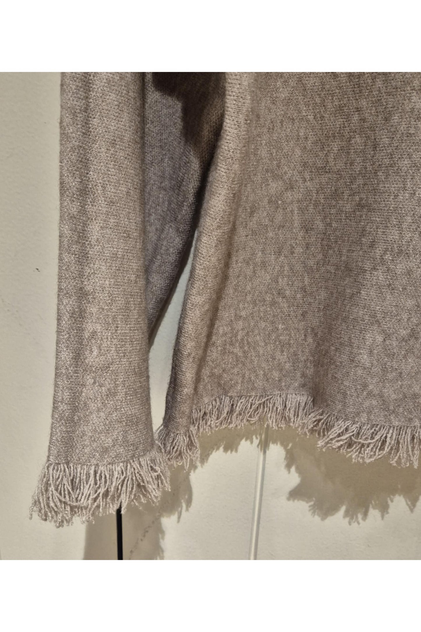 Pull “Soft Fringe” – Taupe
