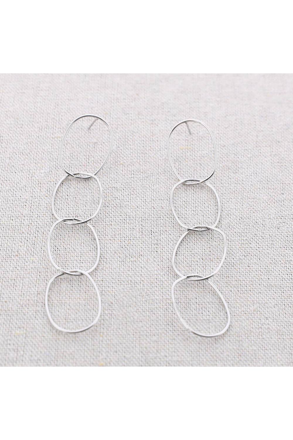 Minimalistische Schakels in Zilverkleur