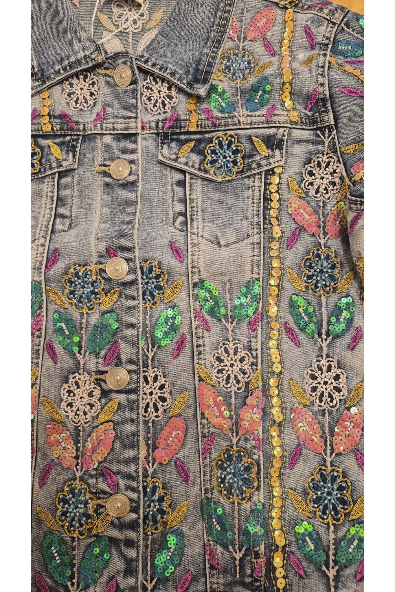 Denim jacket met borduursels & pailletten