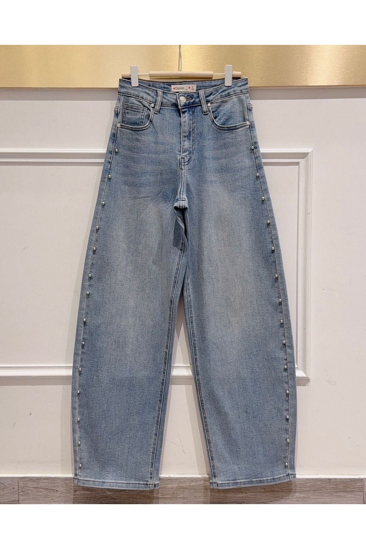Balloon jeans met studs