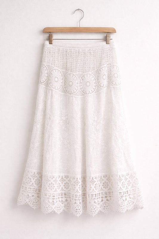 Geborduurde kanten midi rok wit