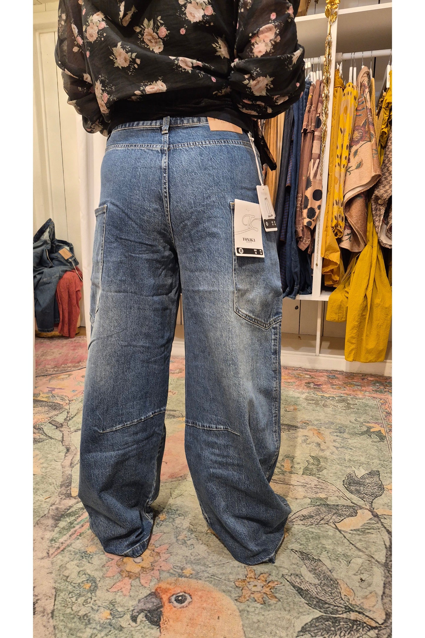 Barrel Jeans met Statement Zakken